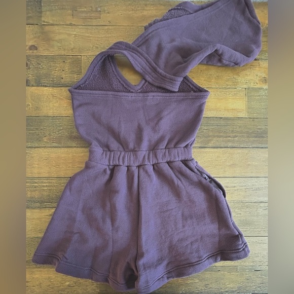 FREE PEOPLE Beach Halter hooded shorts romper Soft Terry plum color Sz XS - Picture 14 of 16